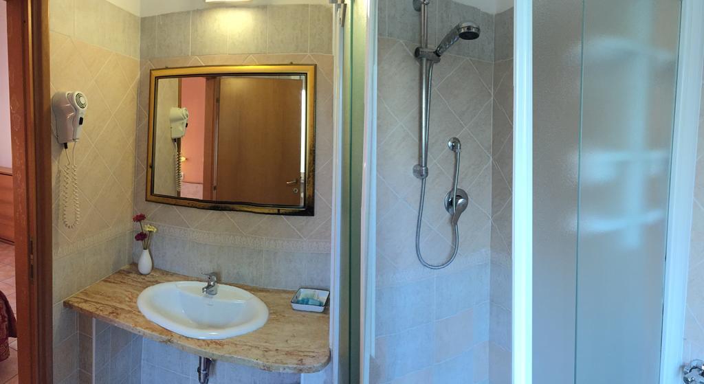 Hotel Magda Novafeltria ห้อง รูปภาพ