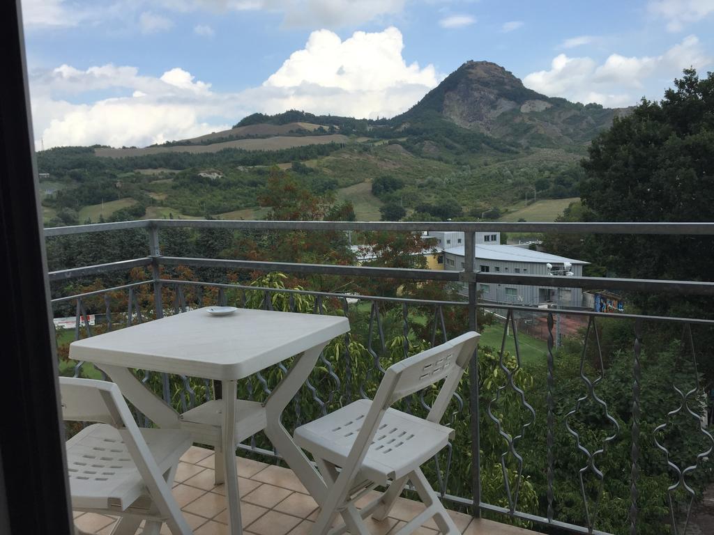 Hotel Magda Novafeltria ภายนอก รูปภาพ